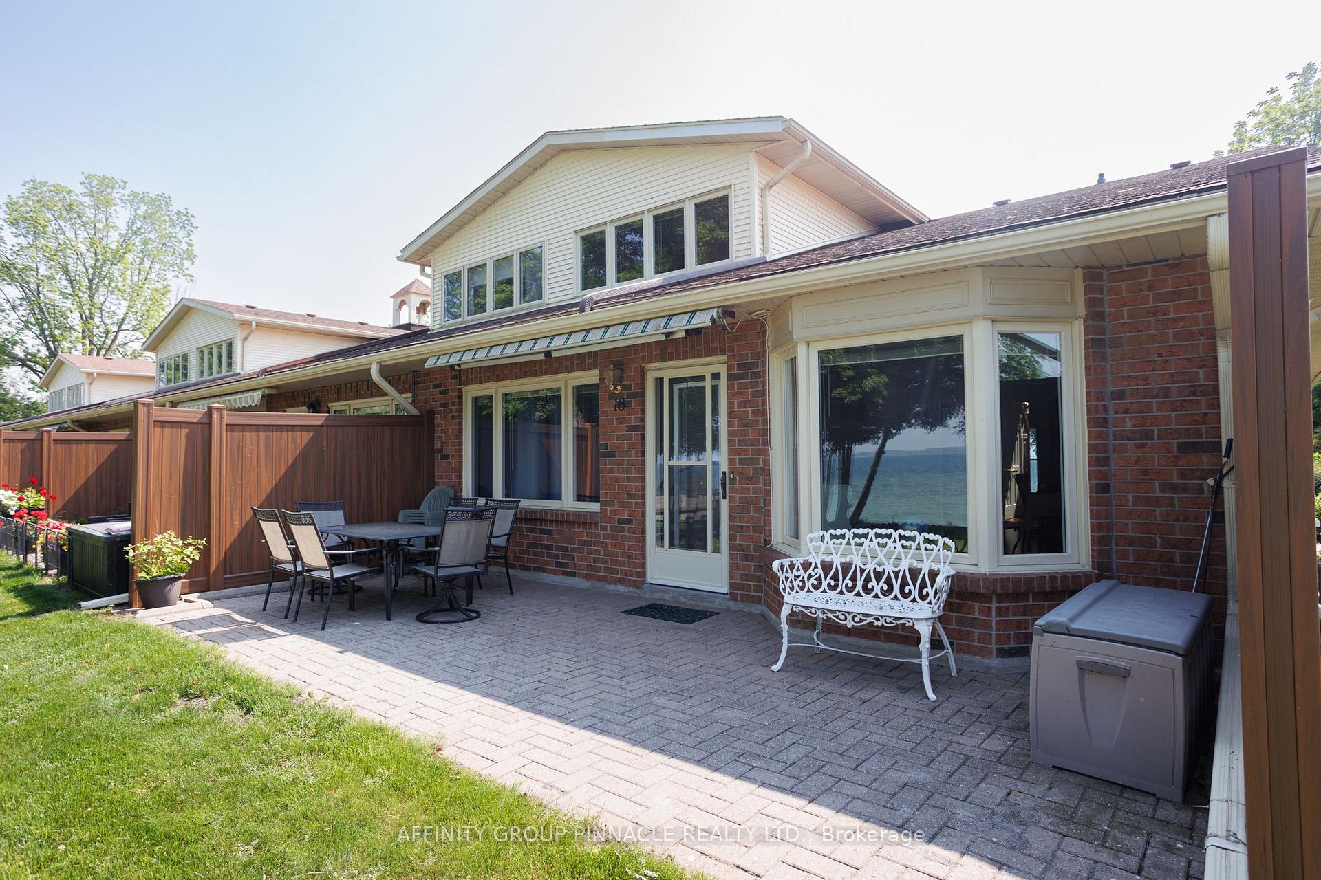 Photo 8 of Unit 16, B90 Parklawn Boulevard, Brock, Beaverton — HOMEH