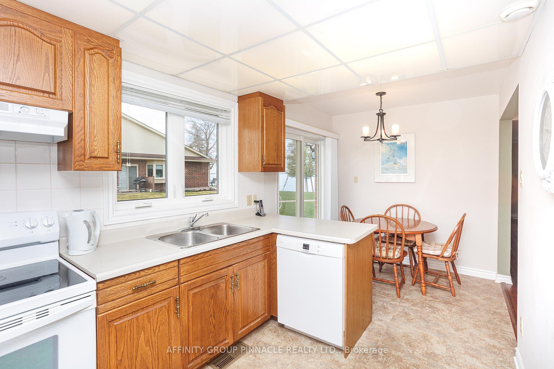 Photo 26 of Unit 16, B90 Parklawn Boulevard, Brock, Beaverton — HOMEH