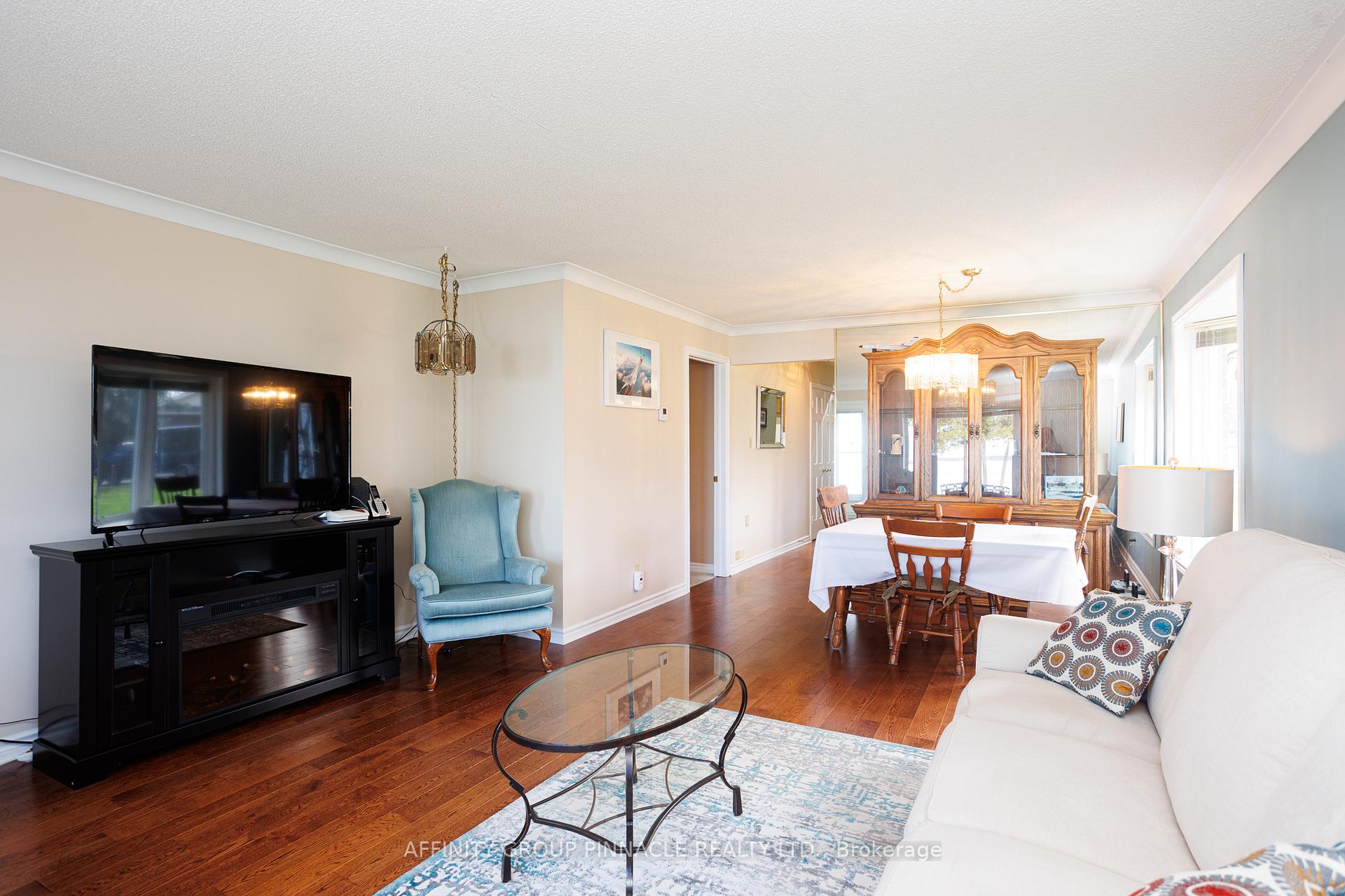 Photo 11 of Unit 16, B90 Parklawn Boulevard, Brock, Beaverton — HOMEH