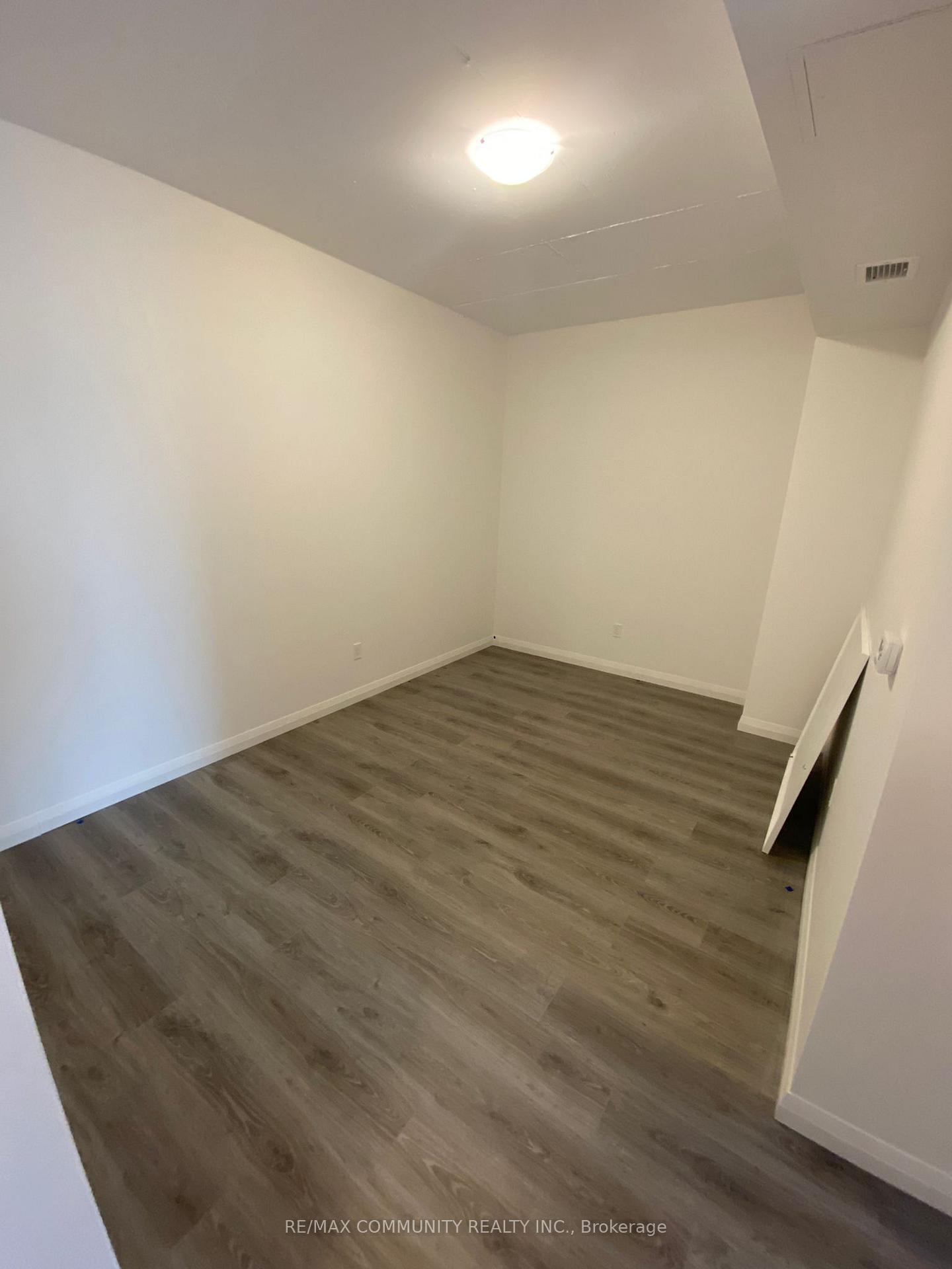 Photo 9 of Unit 2307, 60 Charles Street W, Kitchener — HOMEH