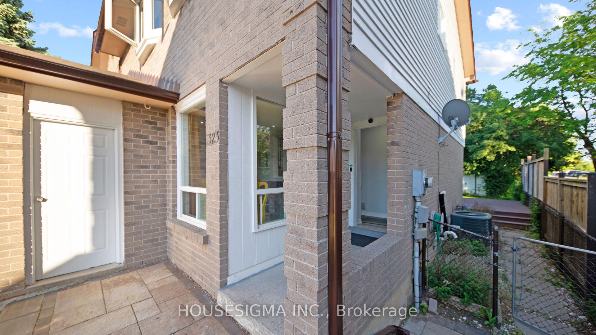 Photo 3 of 1323 Sunningdale Avenue, Oshawa, Donevan — HOMEH