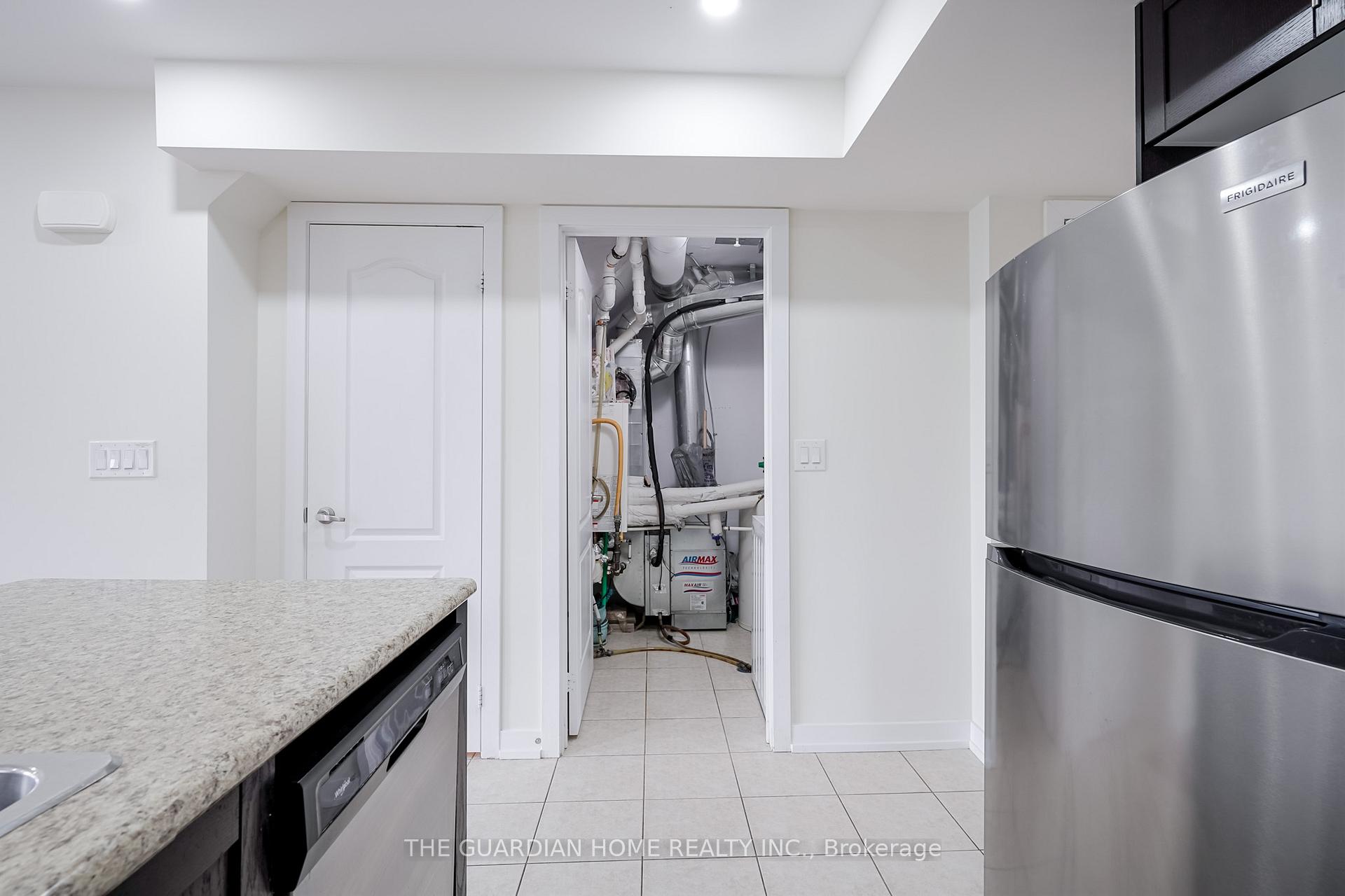 Photo 14 of Unit 202, 10 Dunsheath Way, Markham, Cornell — HOMEH