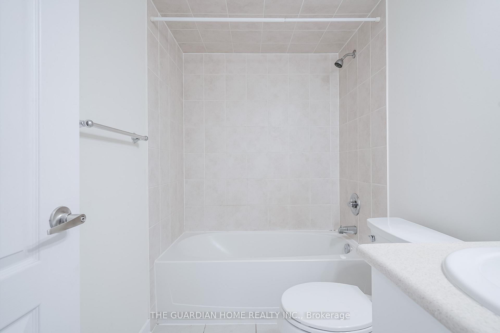 Photo 23 of Unit 202, 10 Dunsheath Way, Markham, Cornell — HOMEH