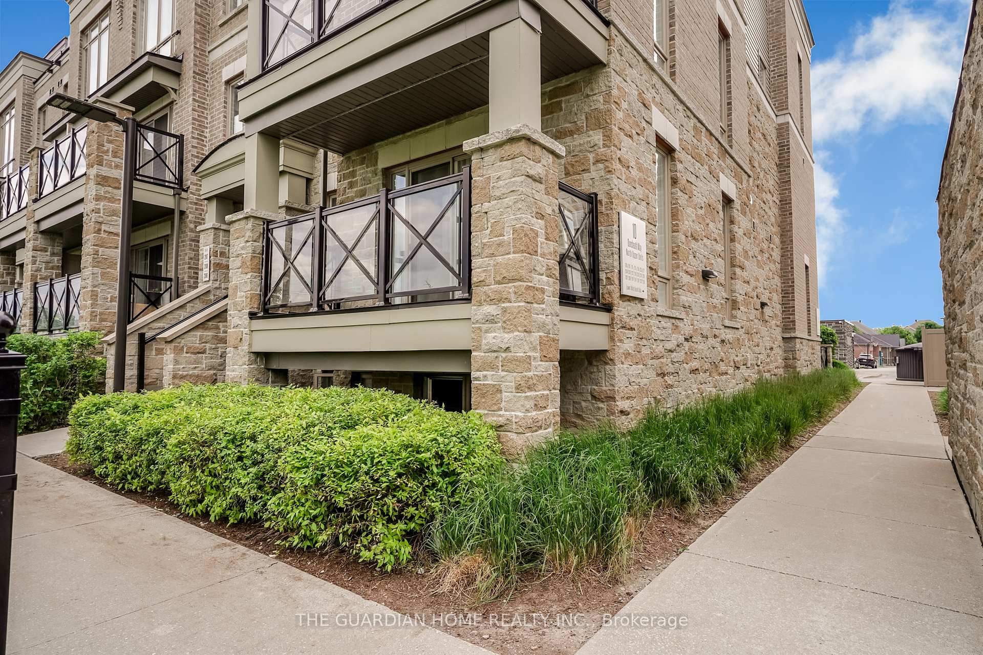 Photo 39 of Unit 202, 10 Dunsheath Way, Markham, Cornell — HOMEH