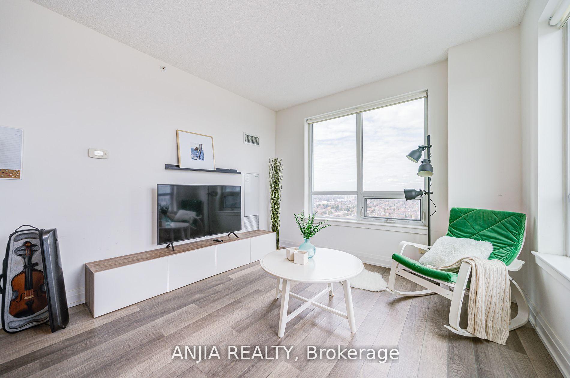 Photo 15 of Unit 2012, 7165 Yonge Street, Markham, Grandview — HOMEH