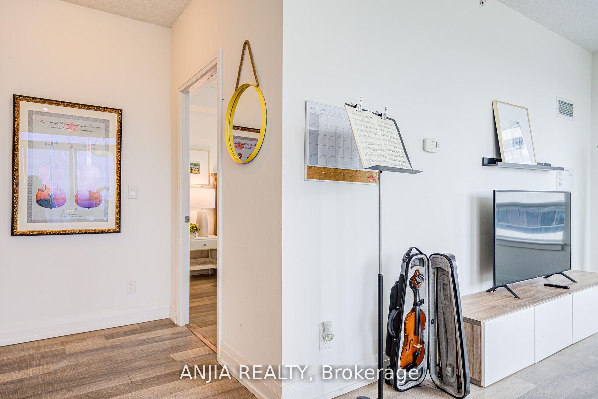 Photo 18 of Unit 2012, 7165 Yonge Street, Markham, Grandview — HOMEH