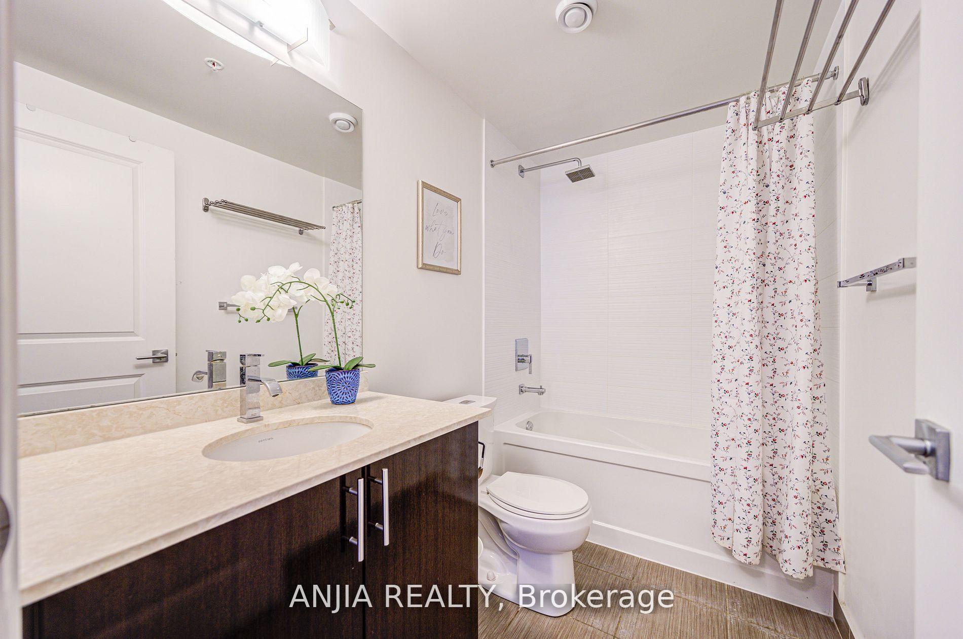 Photo 20 of Unit 2012, 7165 Yonge Street, Markham, Grandview — HOMEH