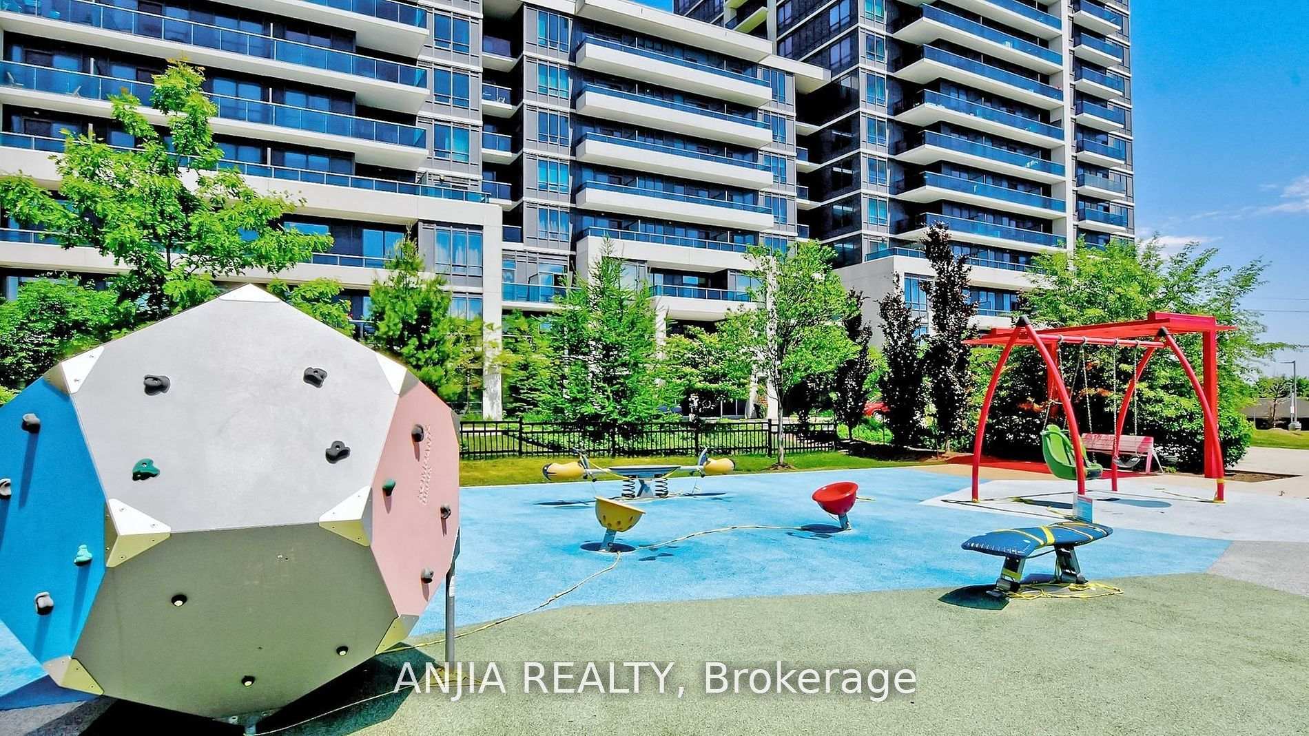Photo 31 of Unit 2012, 7165 Yonge Street, Markham, Grandview — HOMEH