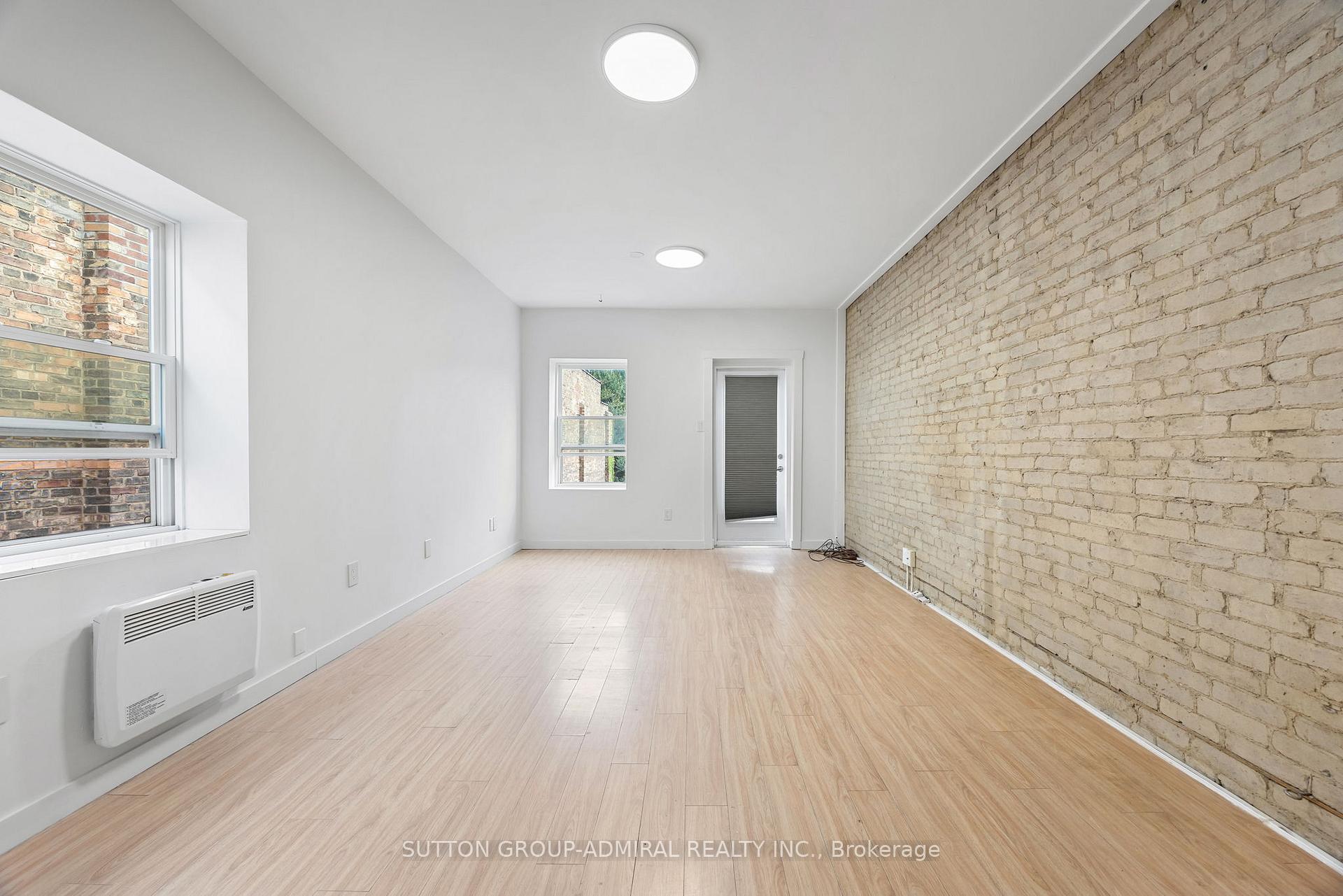 Photo 8 of Unit 3, 1969 Queen Street E, Toronto, The Beaches — HOMEH