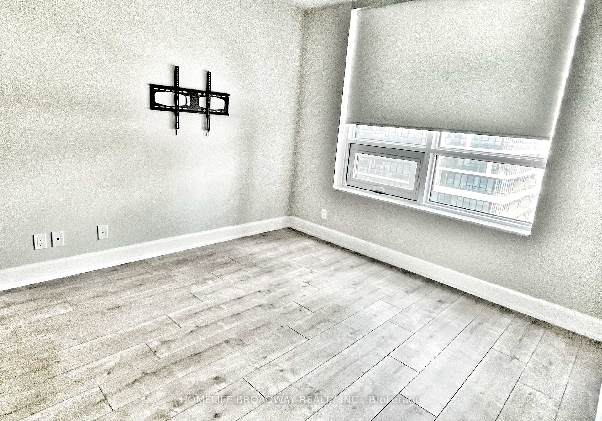 Photo 12 of Unit 827, 38 Water Walk Drive, Markham, Unionville — HOMEH