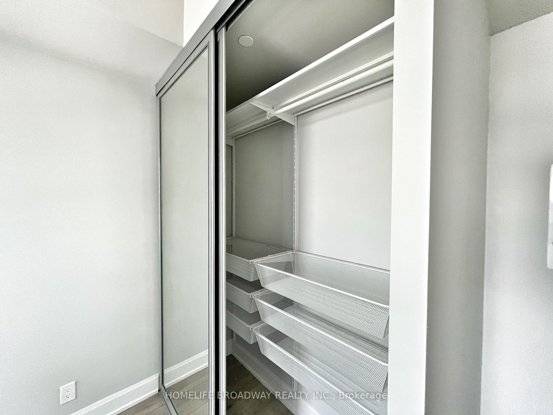 Photo 20 of Unit 827, 38 Water Walk Drive, Markham, Unionville — HOMEH