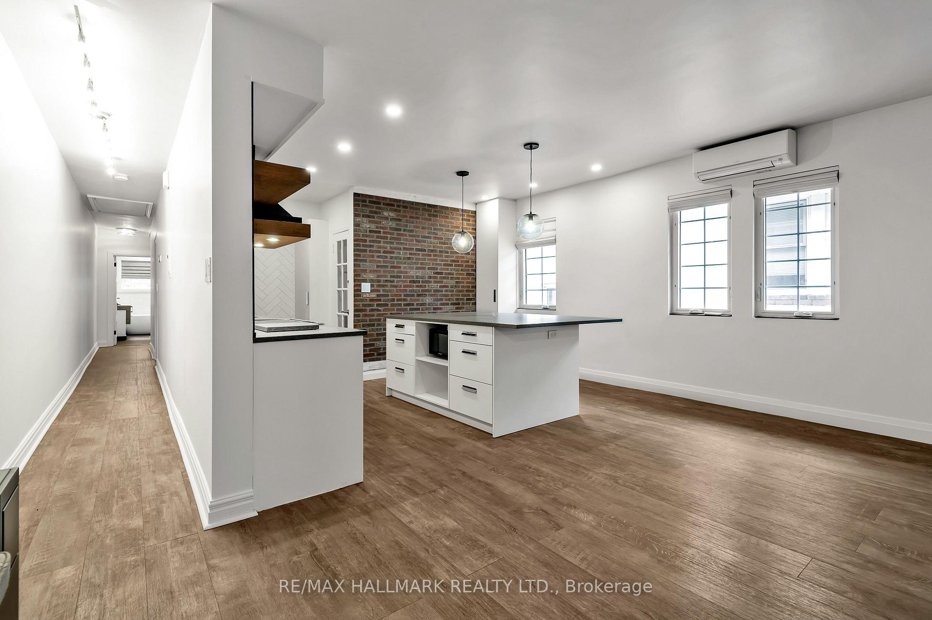 Photo 17 of Unit upper, 28 Wineva Avenue, Toronto, The Beaches — HOMEH