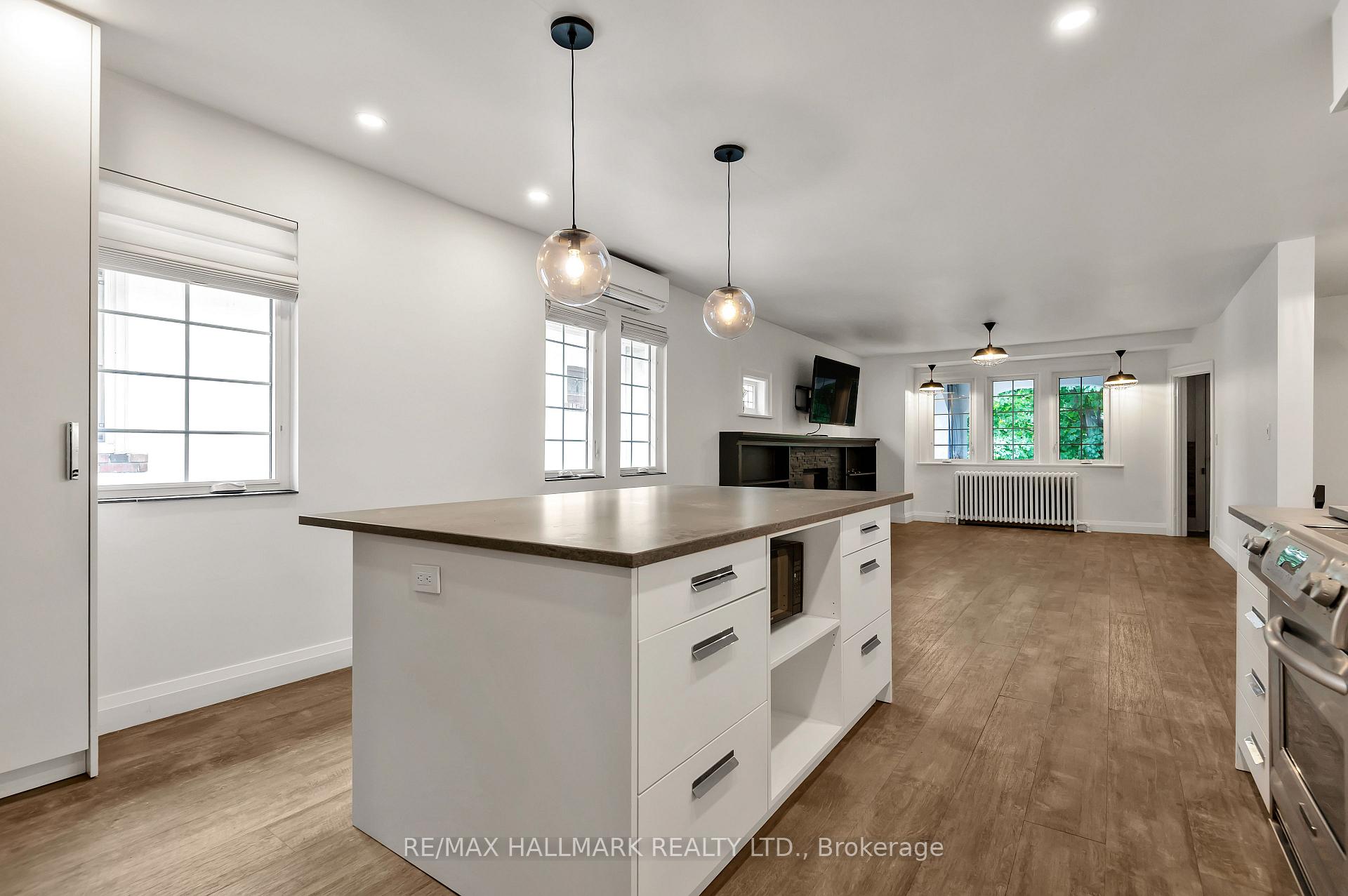 Photo 48 of Unit upper, 28 Wineva Avenue, Toronto, The Beaches — HOMEH