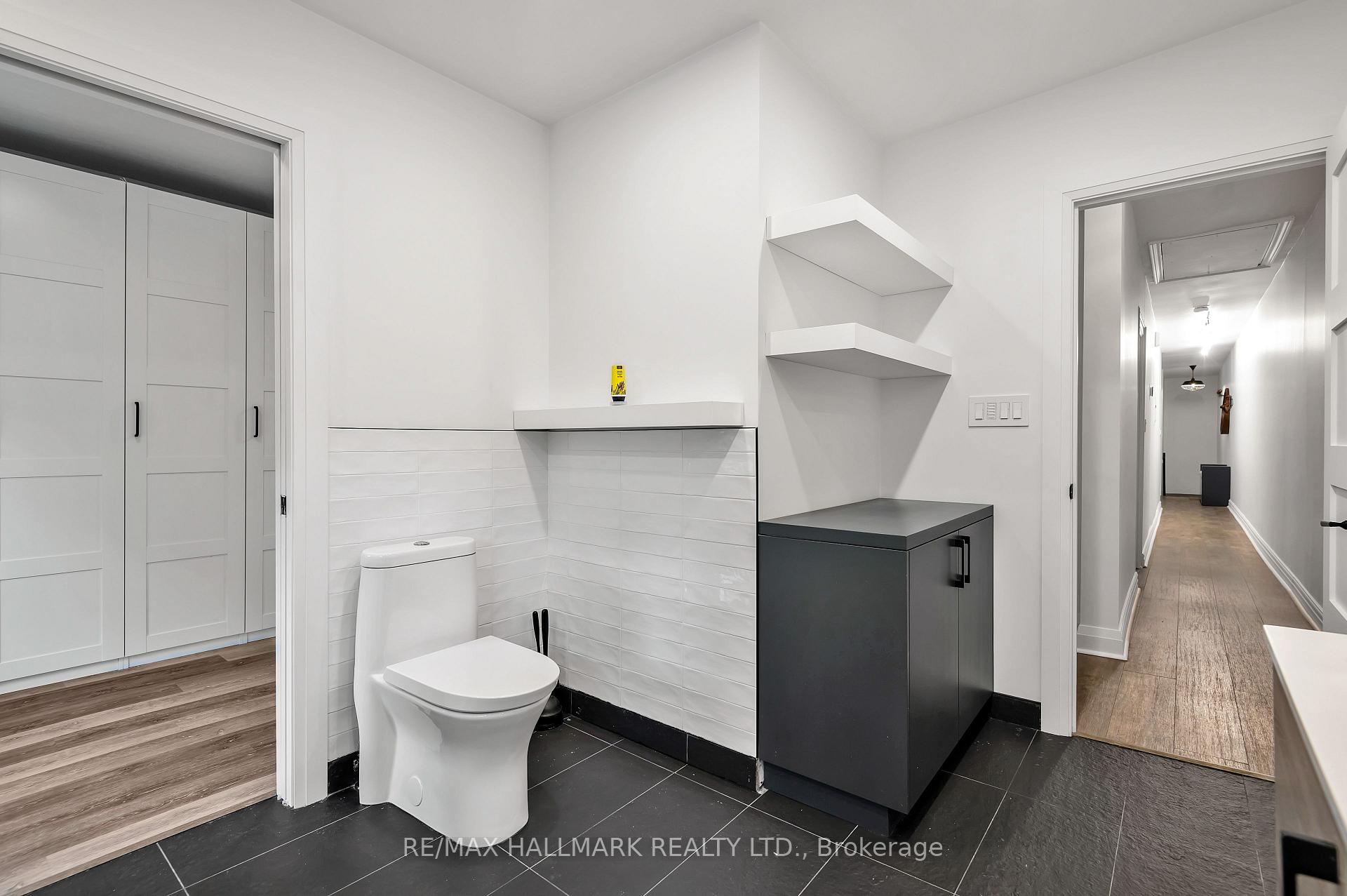 Photo 26 of Unit upper, 28 Wineva Avenue, Toronto, The Beaches — HOMEH