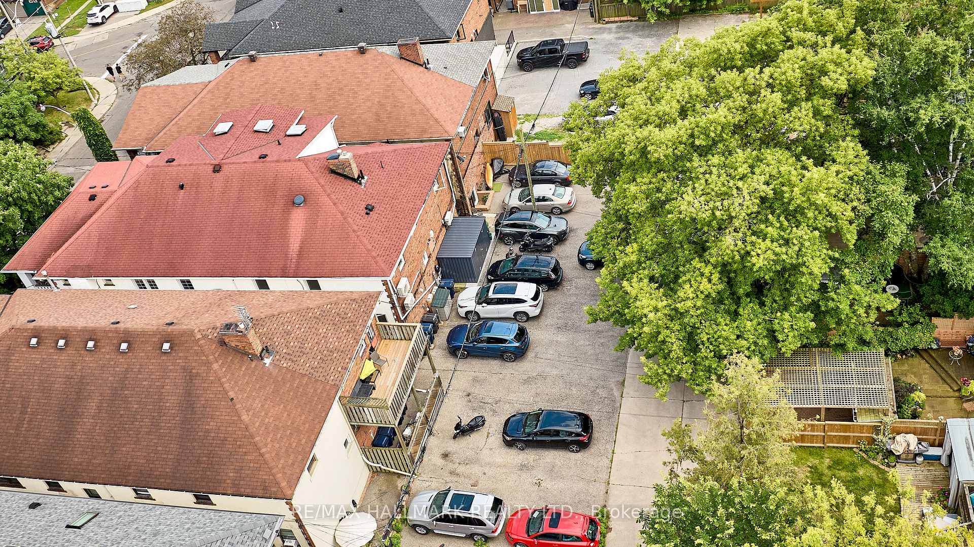 Photo 45 of Unit upper, 28 Wineva Avenue, Toronto, The Beaches — HOMEH
