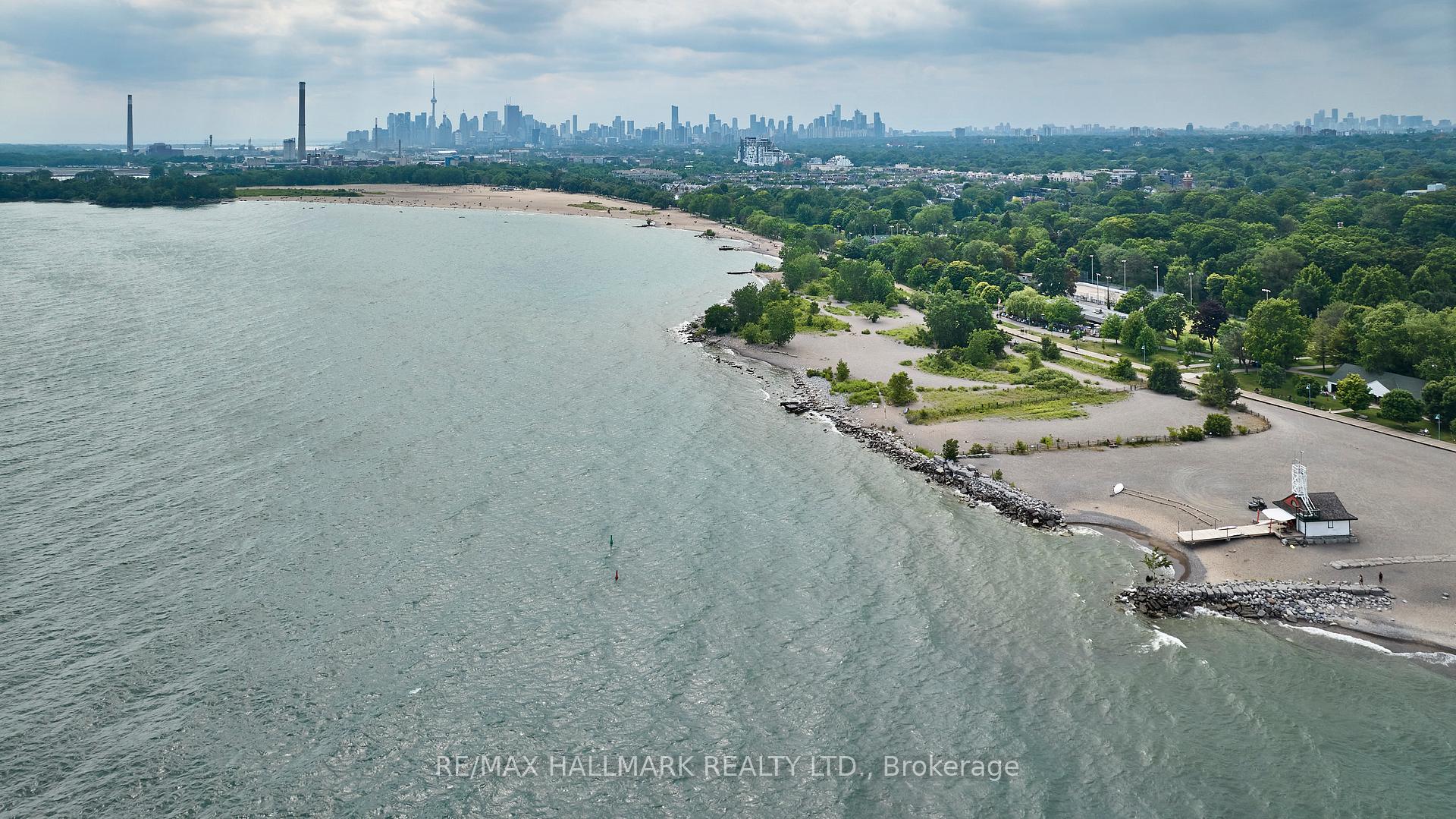 Photo 37 of Unit upper, 28 Wineva Avenue, Toronto, The Beaches — HOMEH