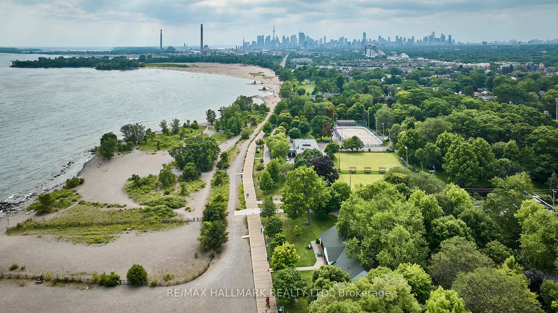 Photo 42 of Unit upper, 28 Wineva Avenue, Toronto, The Beaches — HOMEH