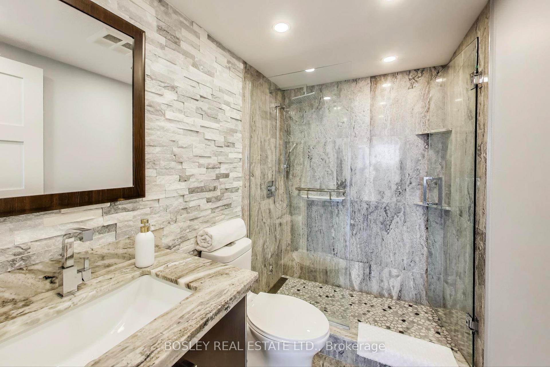 Photo 32 of Unit 926, 1880 Valley Farm Road, Pickering, Town Centre — HOMEH