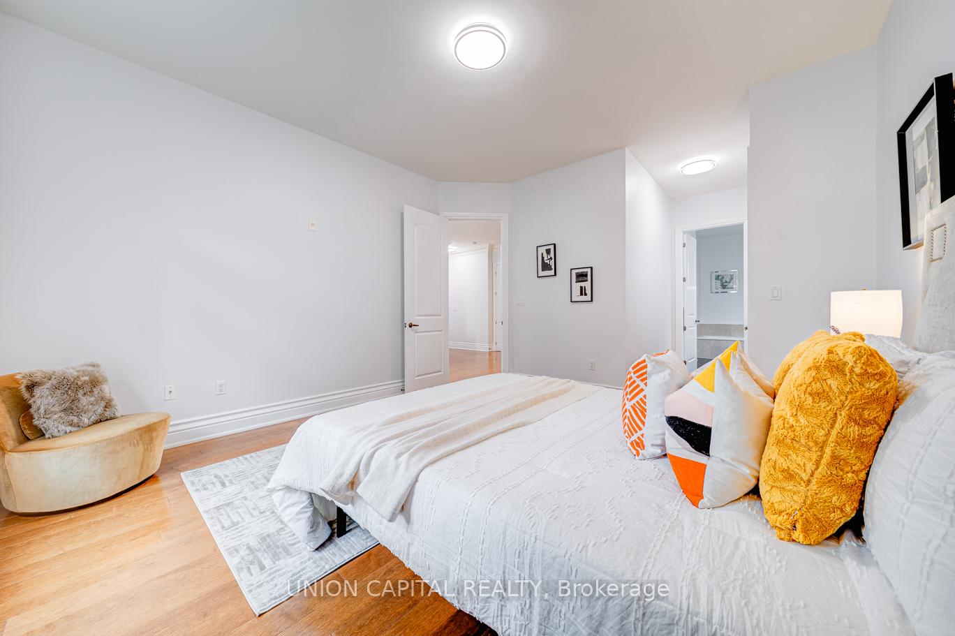 Photo 30 of Unit 101, 1 Verclaire Gate, Markham, Unionville — HOMEH