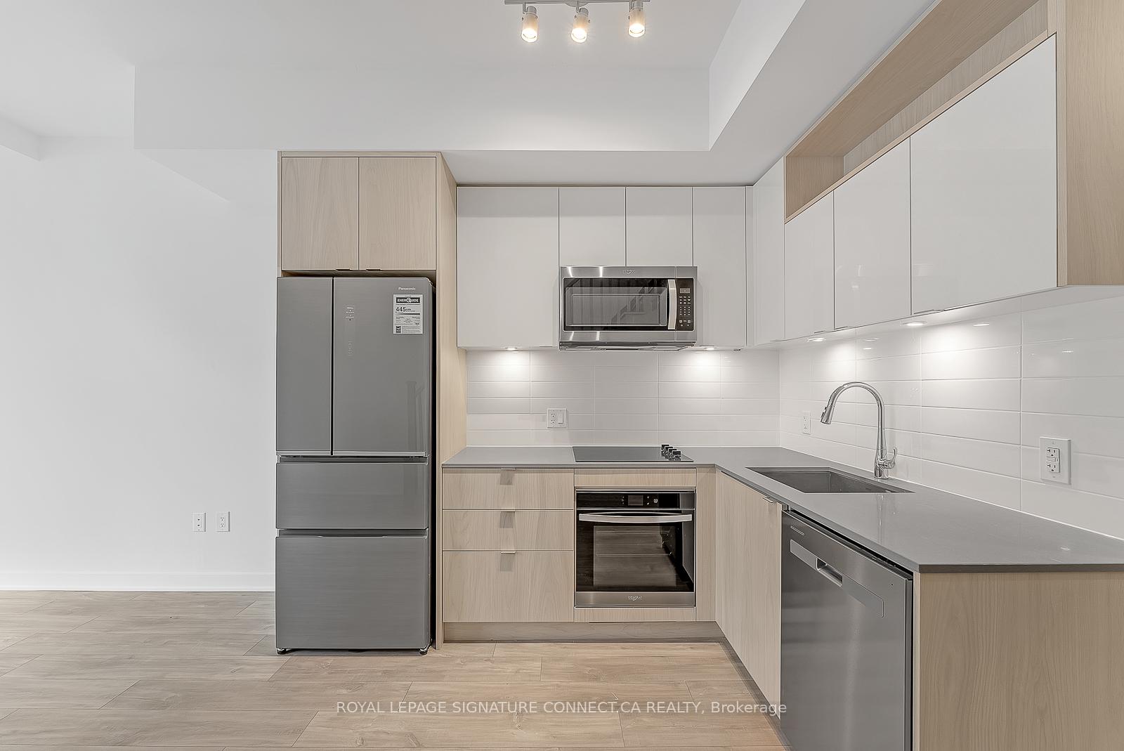 Photo 2 of Unit TH108, 60 Princess Street, Toronto, Waterfront Communities — HOMEH