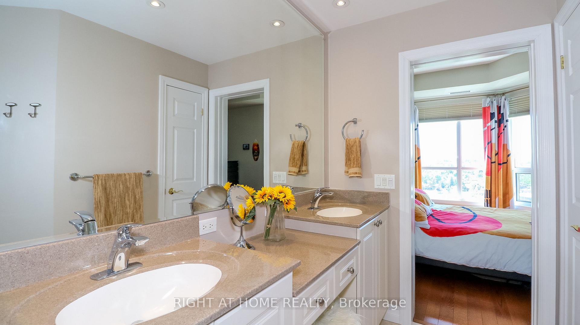 Photo 18 of Unit PH08, 6 Toronto Street, Barrie, City Centre — HOMEH