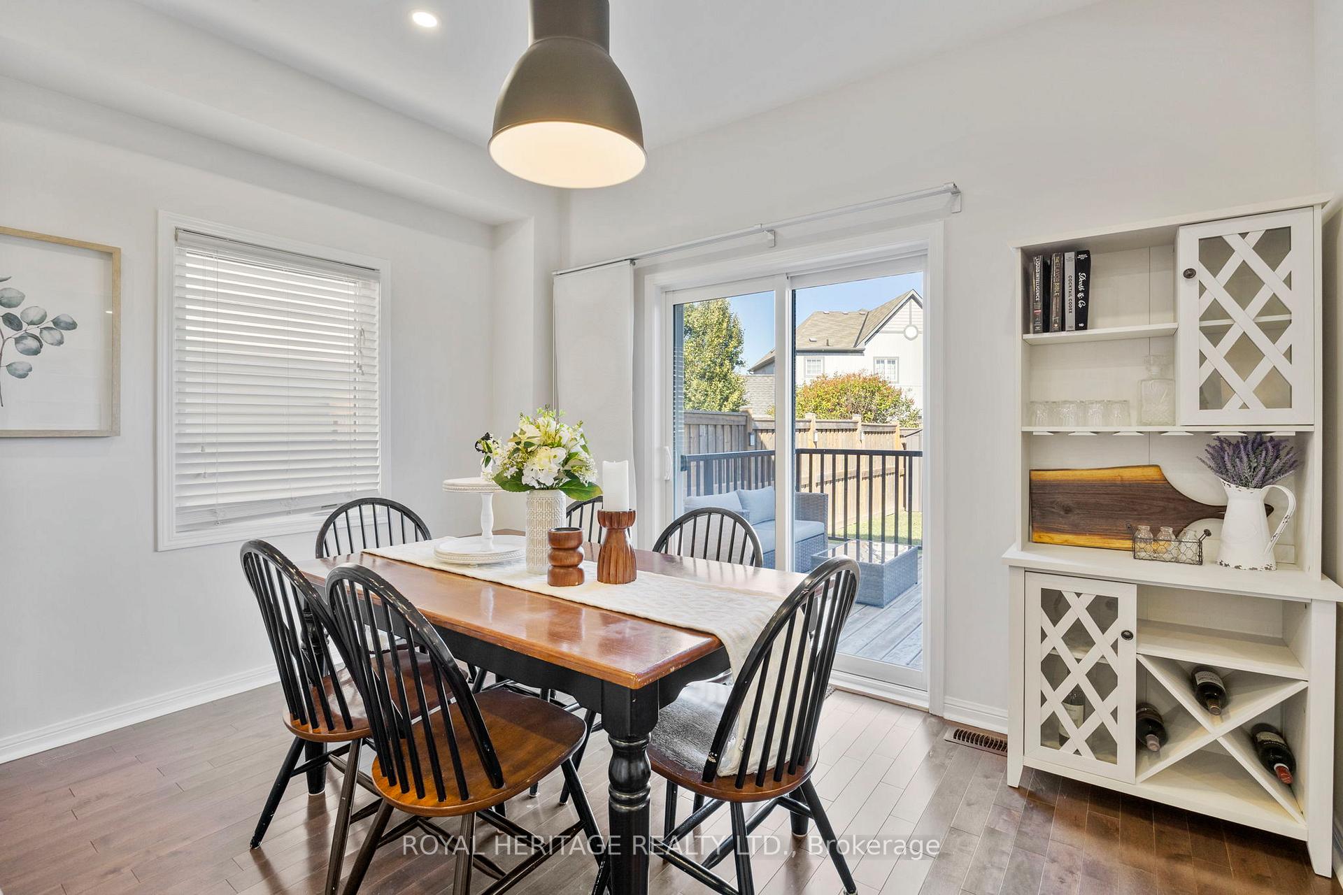 Photo 15 of 86 Northglen Boulevard, Clarington, Bowmanville — HOMEH