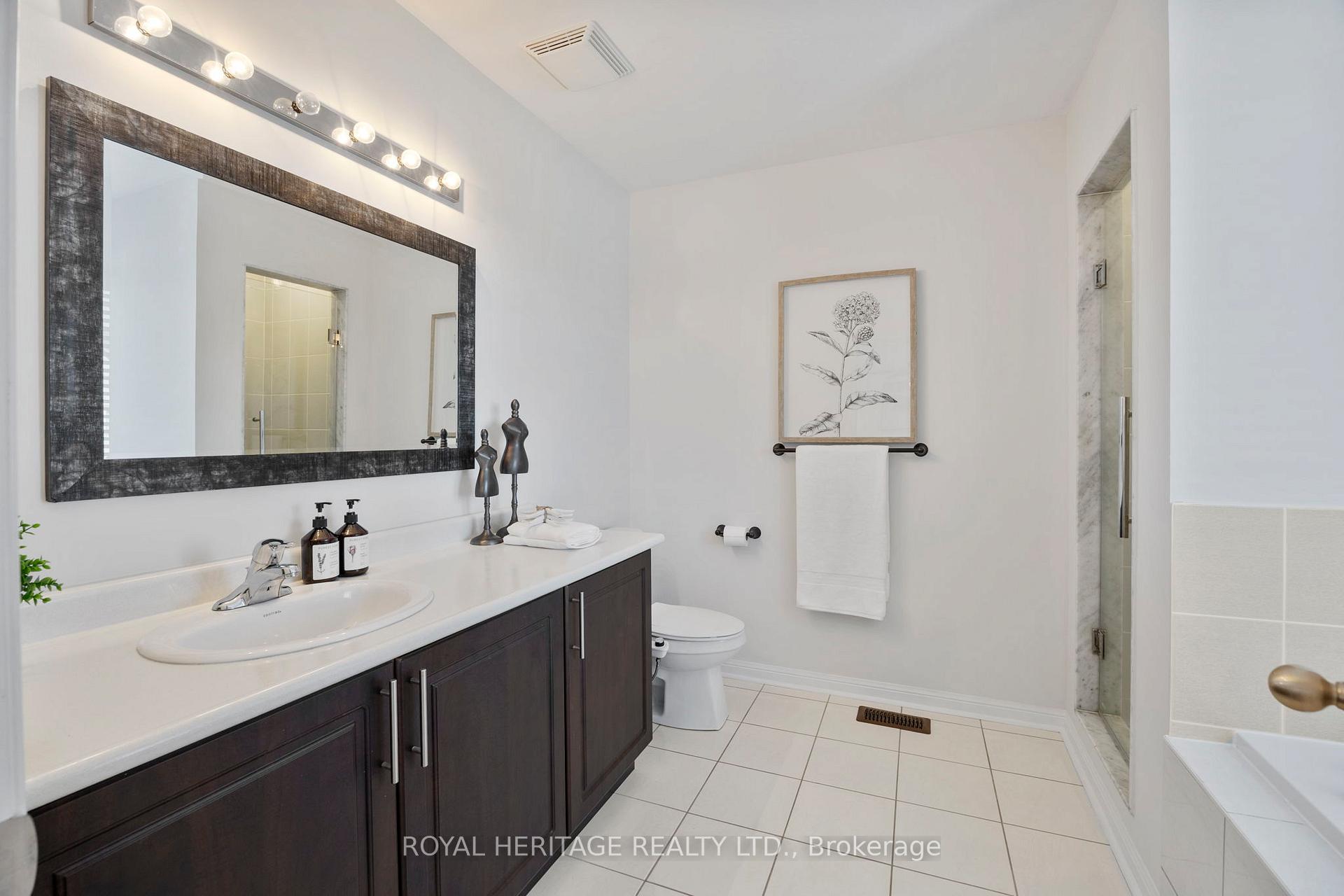 Photo 24 of 86 Northglen Boulevard, Clarington, Bowmanville — HOMEH
