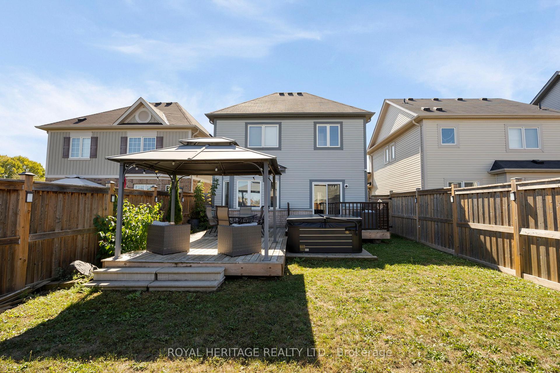 Photo 33 of 86 Northglen Boulevard, Clarington, Bowmanville — HOMEH