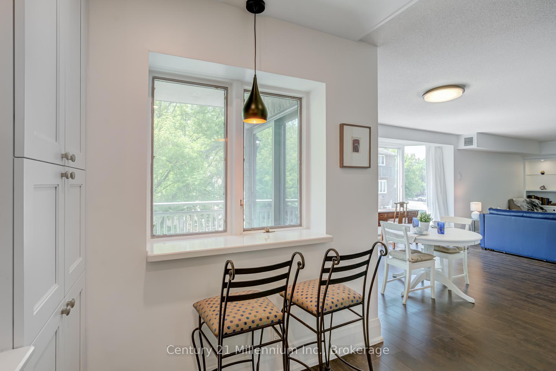 Photo 13 of Unit 204, 21 George Street, Aurora, Aurora Village — HOMEH