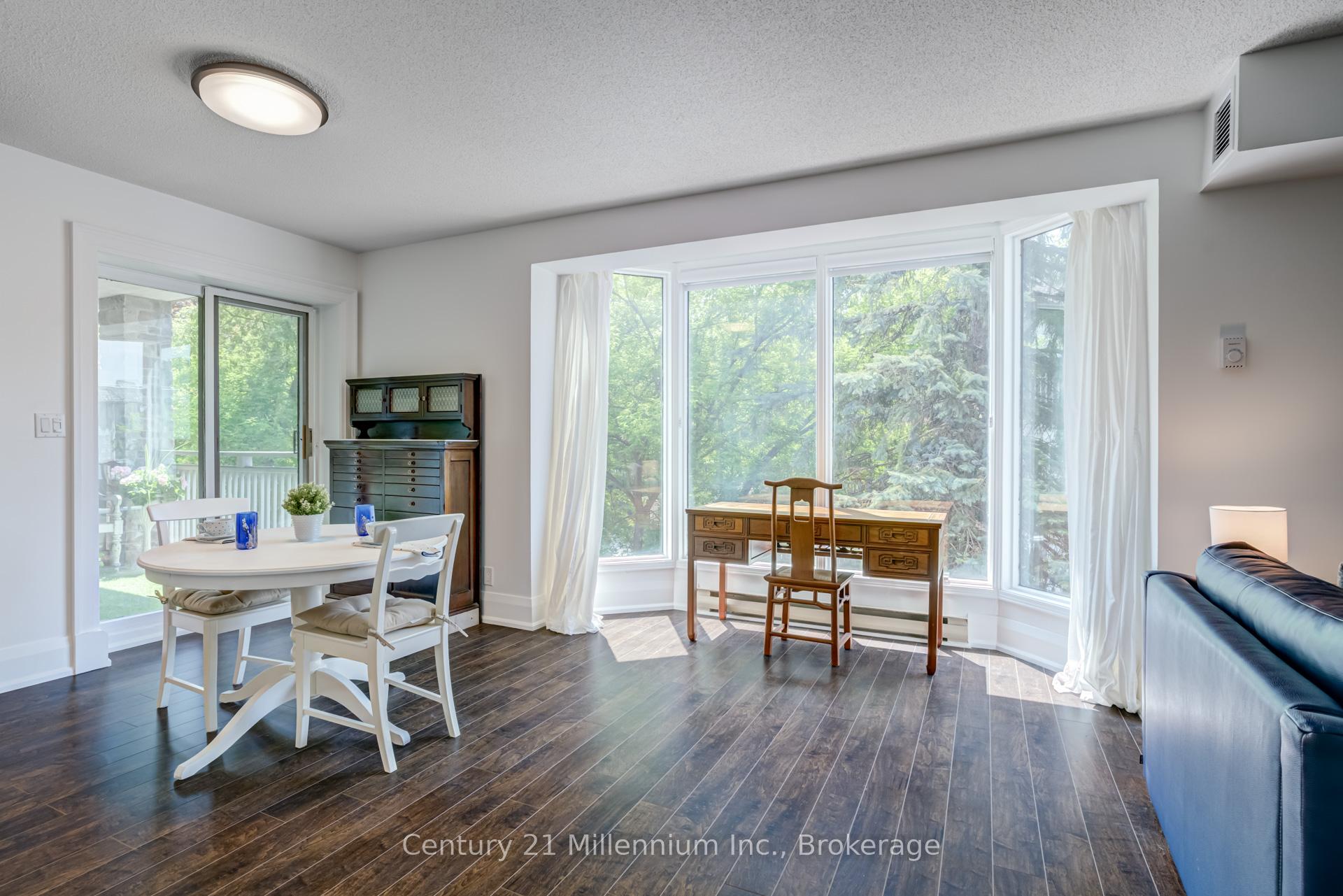 Photo 21 of Unit 204, 21 George Street, Aurora, Aurora Village — HOMEH