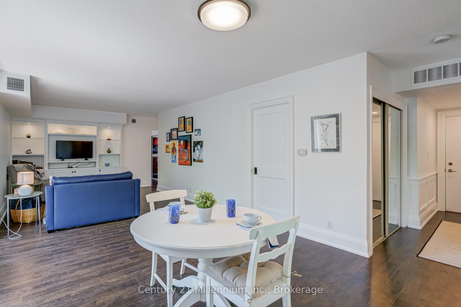 Photo 20 of Unit 204, 21 George Street, Aurora, Aurora Village — HOMEH