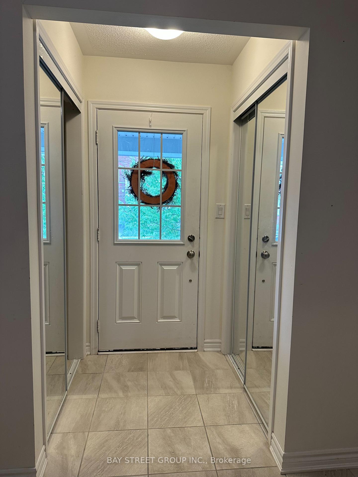 Photo 2 of 1053 Clipper Lane, Pickering, Rural Pickering — HOMEH