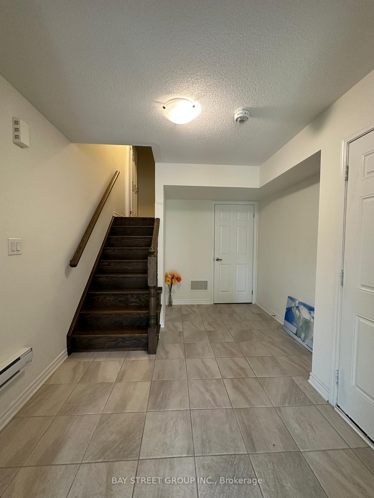 Photo 37 of 1053 Clipper Lane, Pickering, Rural Pickering — HOMEH