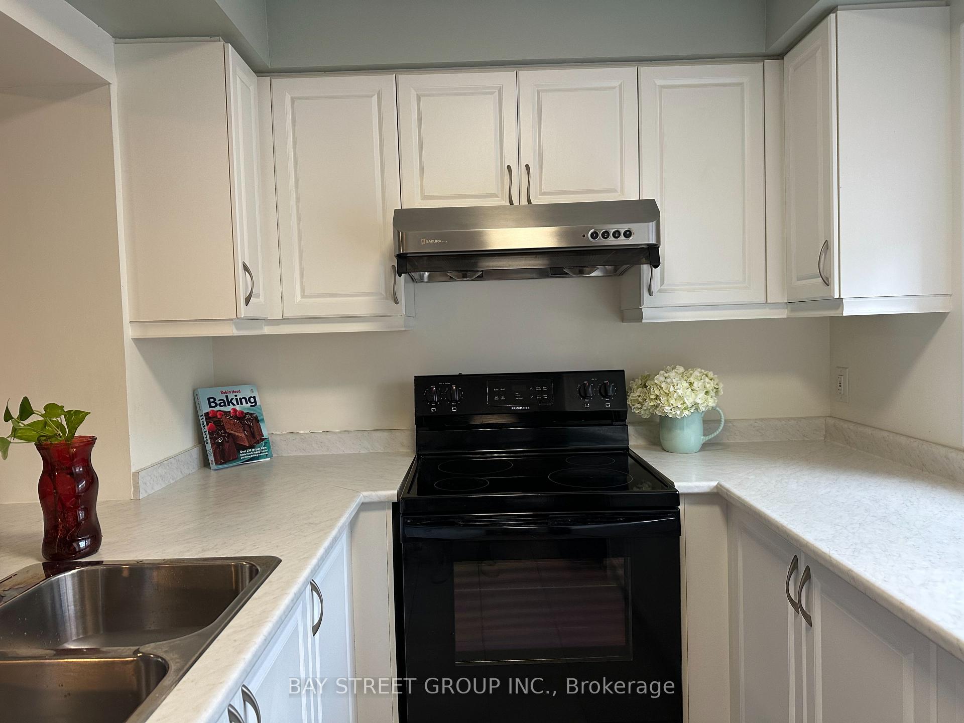 Photo 10 of 1053 Clipper Lane, Pickering, Rural Pickering — HOMEH