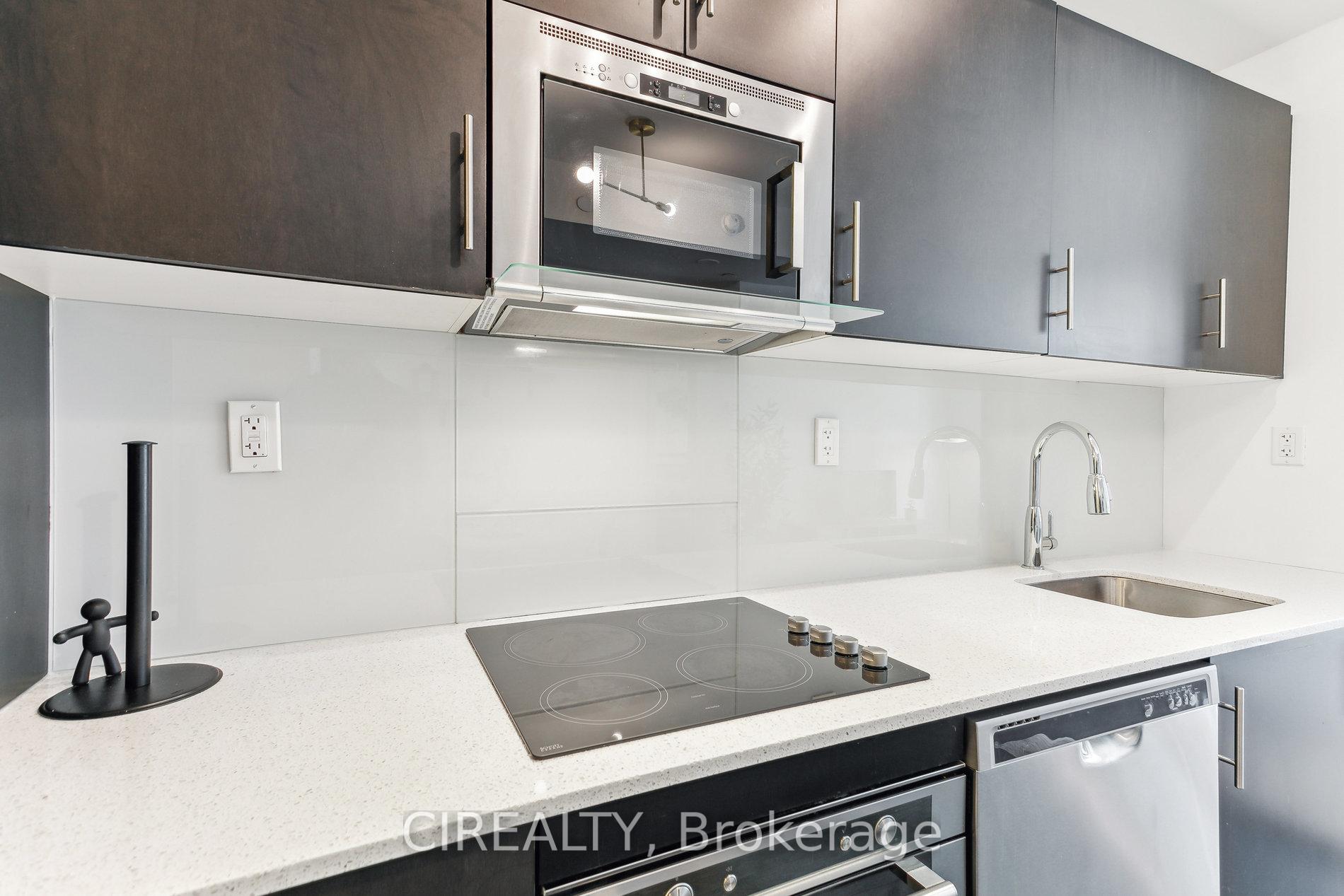 Photo 8 of Unit 1532, 460 Adelaide Street E, Toronto, Moss Park — HOMEH