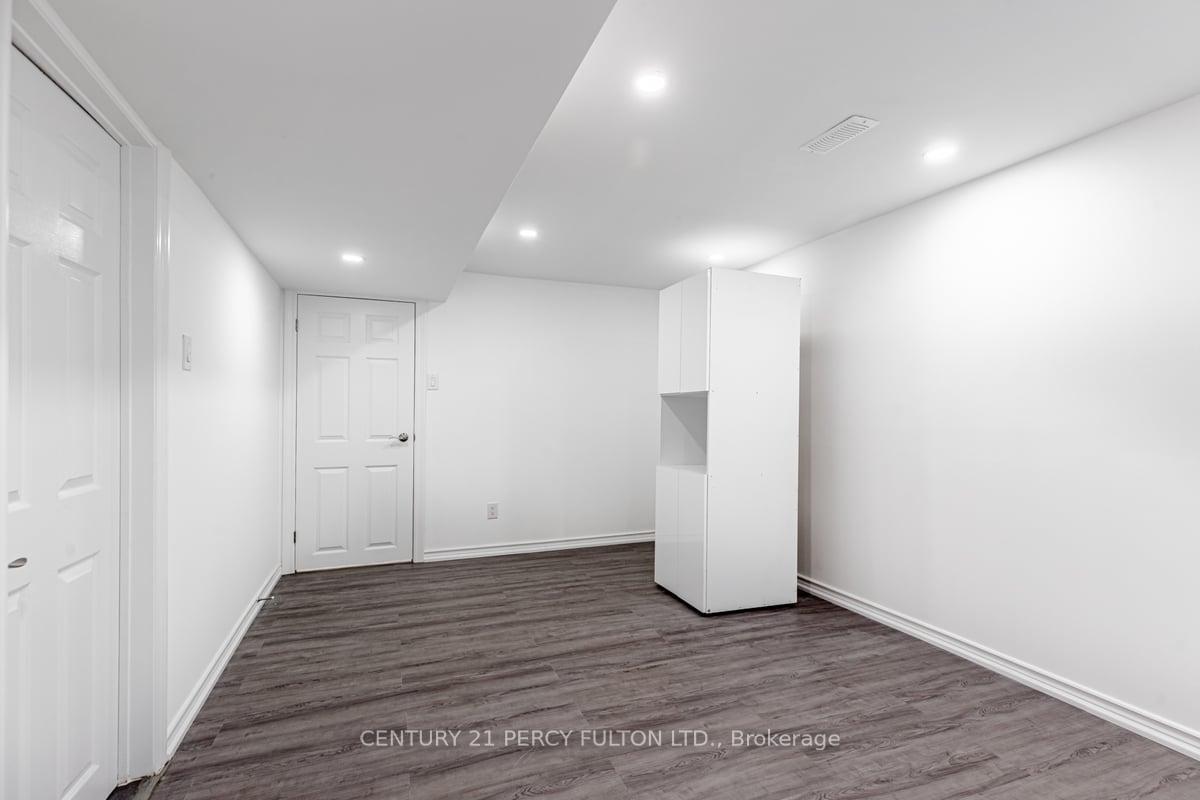 Photo 5 of Unit Bsmt., 1609 Jaywin Circle E, Pickering, Village East — HOMEH