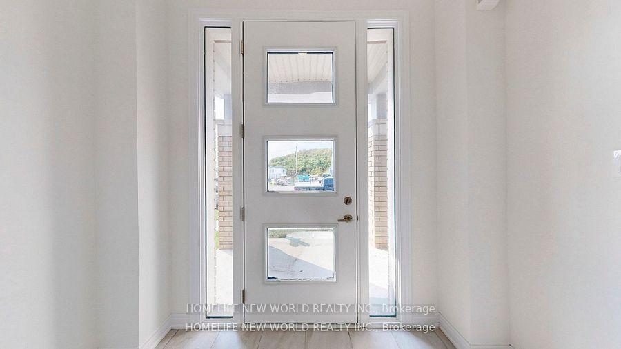 Photo 3 of 969 Elizabeth Mackenzie Drive, Pickering, Rural Pickering — HOMEH