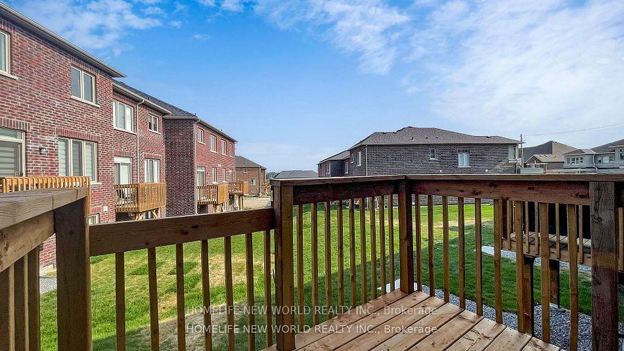 Photo 11 of 969 Elizabeth Mackenzie Drive, Pickering, Rural Pickering — HOMEH
