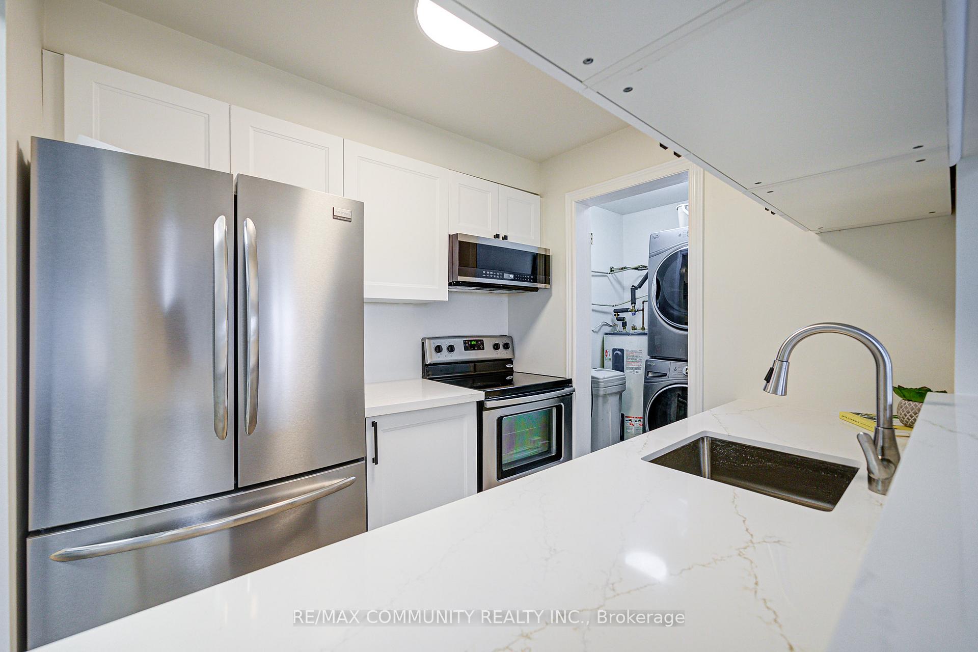 Photo 18 of Unit 304, 191 Lake Driveway, Ajax, South West — HOMEH