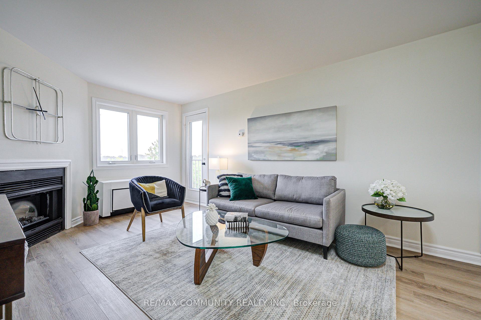 Photo 9 of Unit 304, 191 Lake Driveway, Ajax, South West — HOMEH