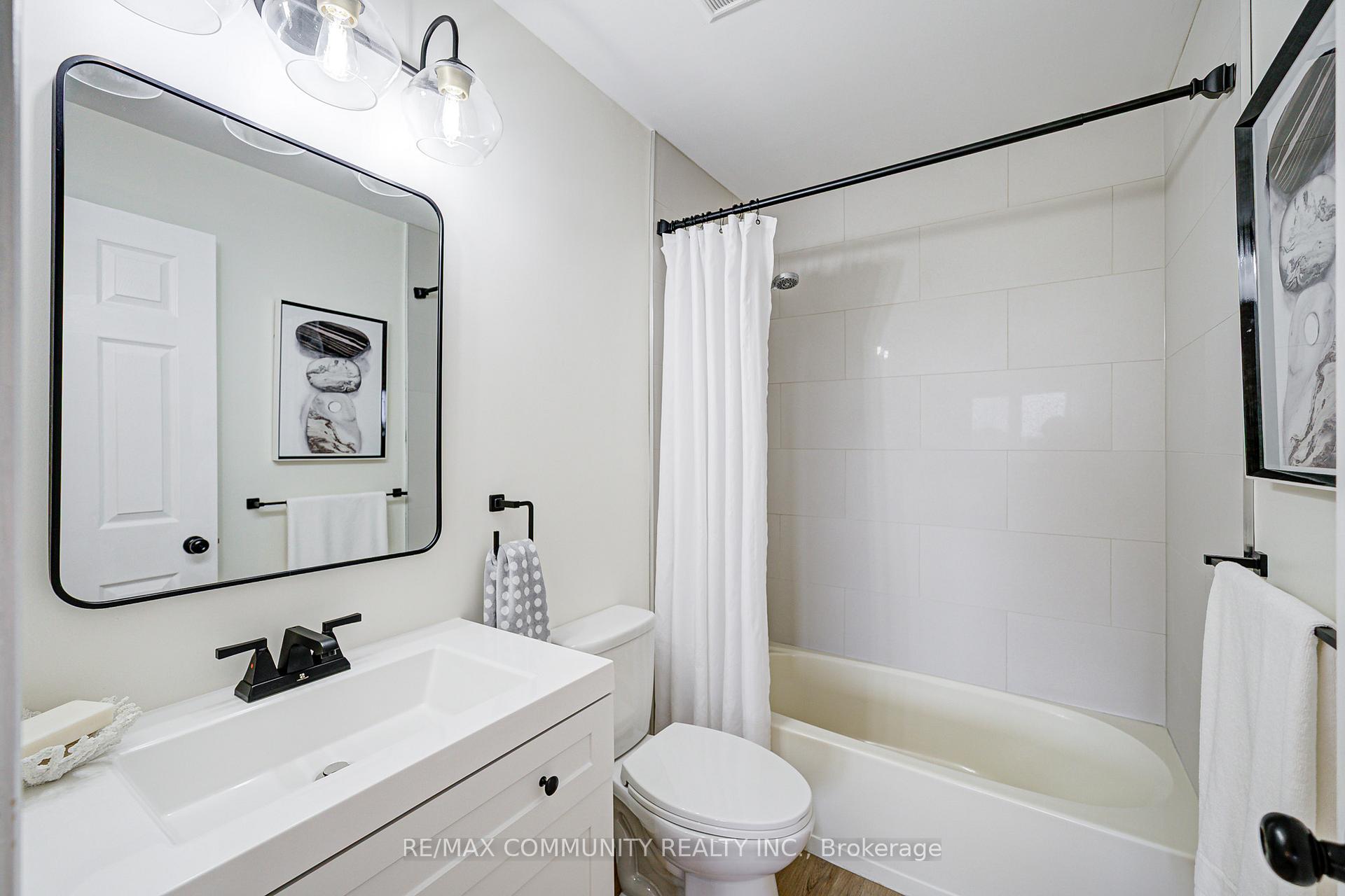Photo 26 of Unit 304, 191 Lake Driveway, Ajax, South West — HOMEH