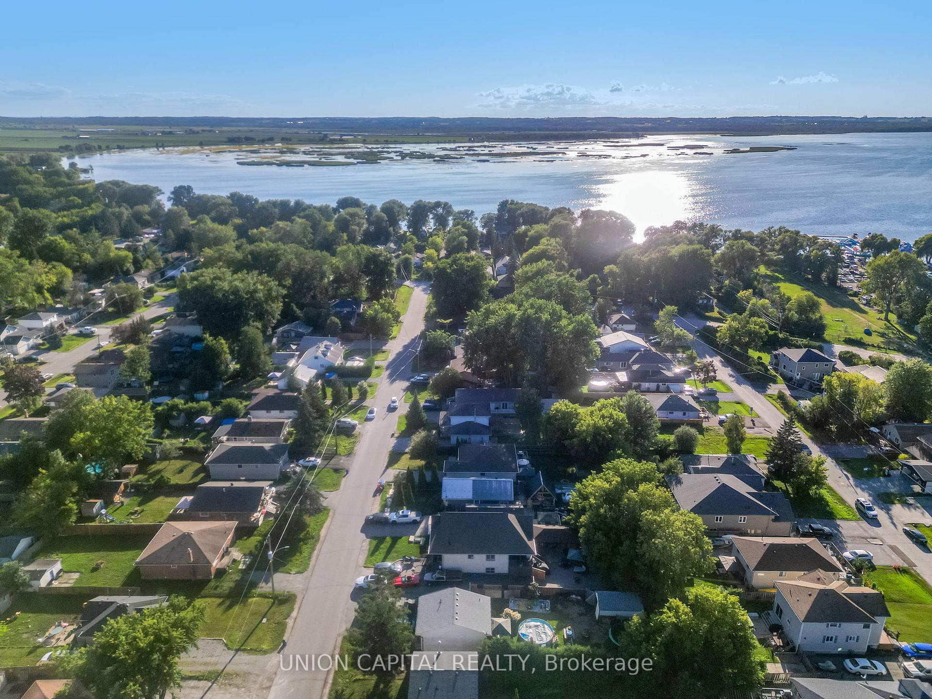 Photo 2 of 350 Hollywood Drive, Georgina, Keswick South — HOMEH