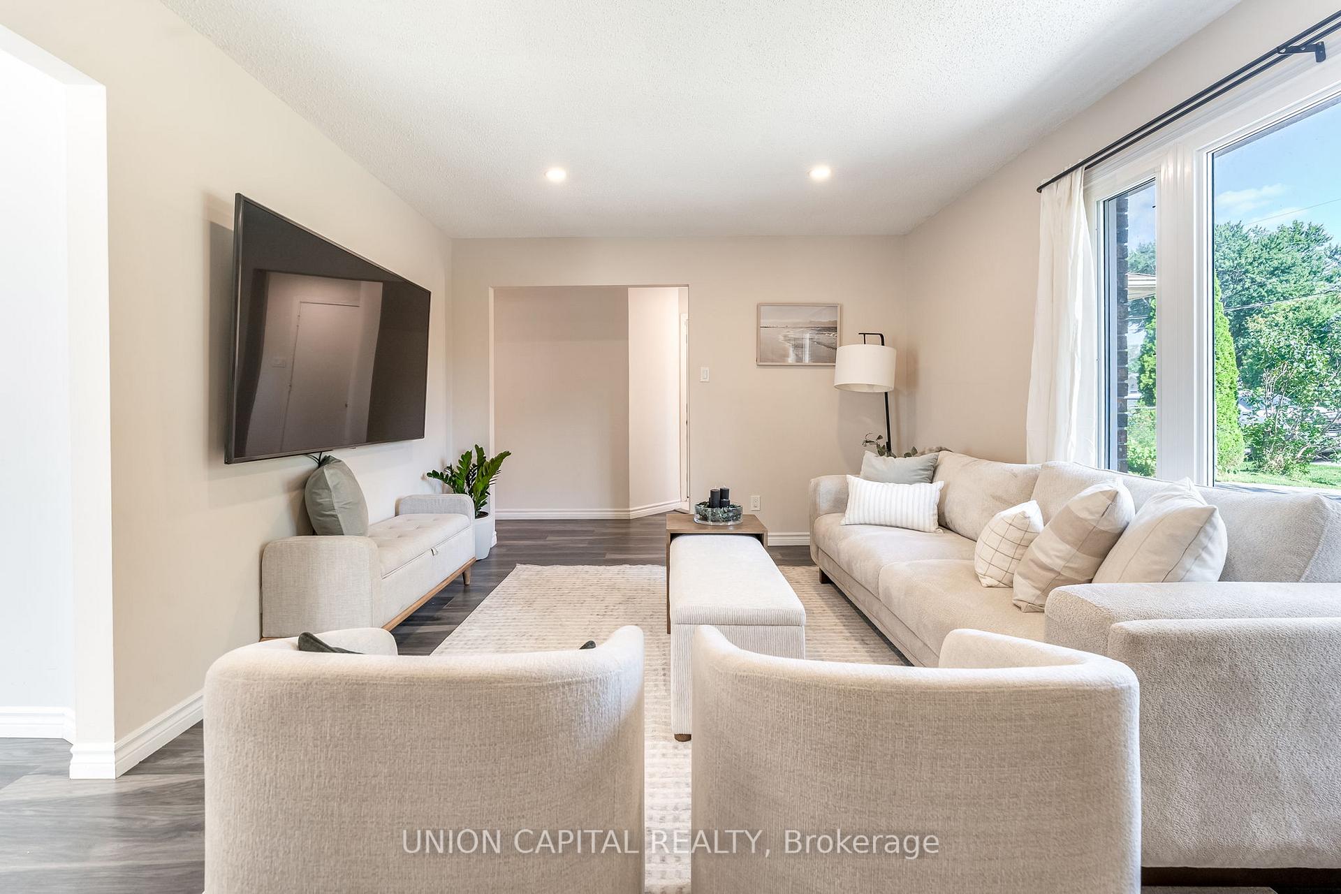 Photo 6 of 350 Hollywood Drive, Georgina, Keswick South — HOMEH