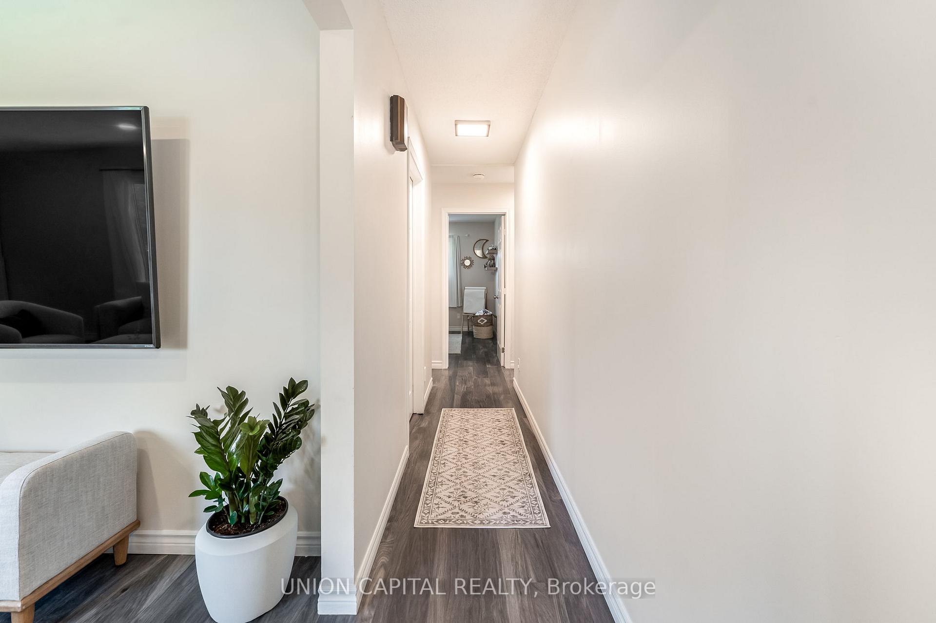 Photo 8 of 350 Hollywood Drive, Georgina, Keswick South — HOMEH