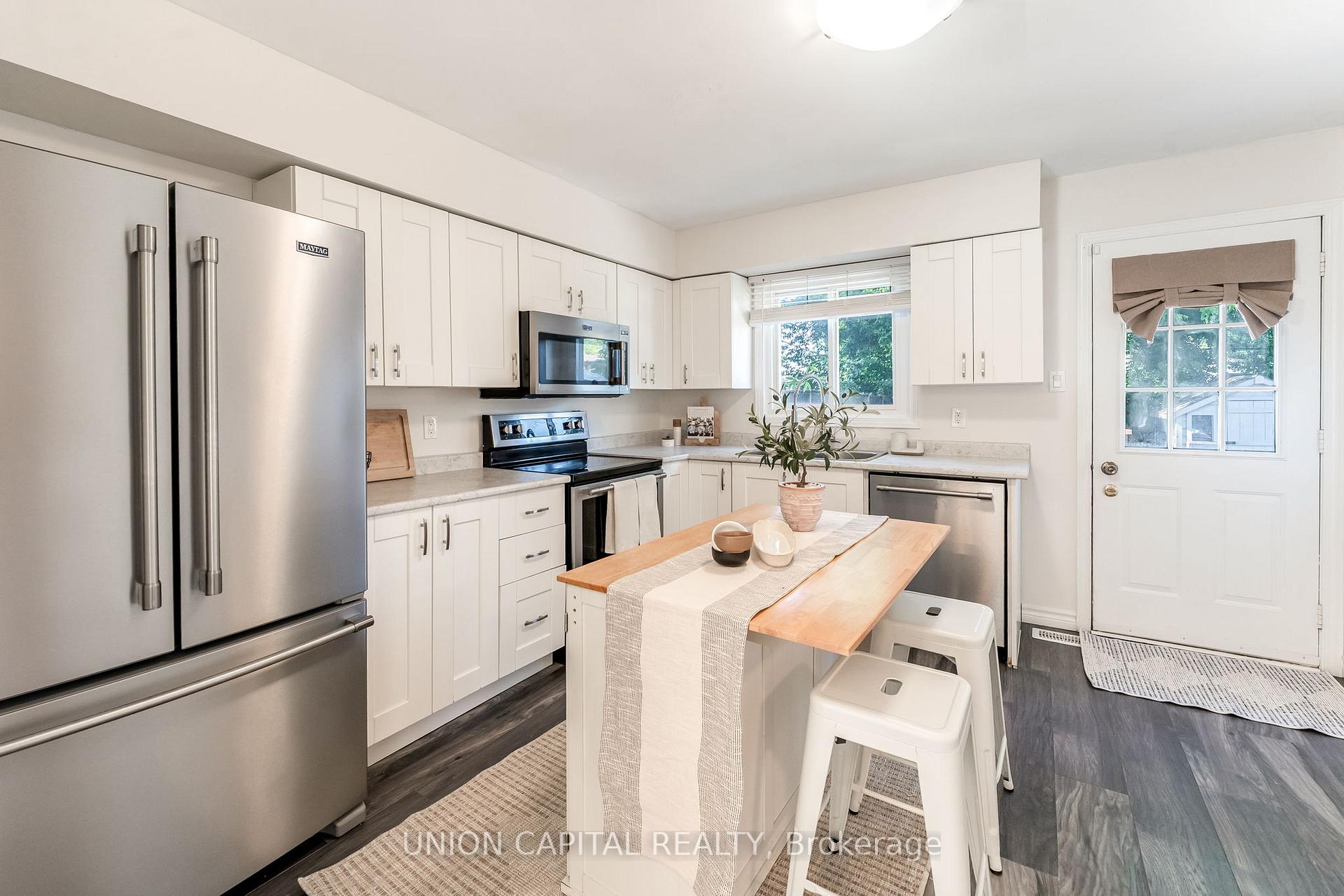Photo 14 of 350 Hollywood Drive, Georgina, Keswick South — HOMEH