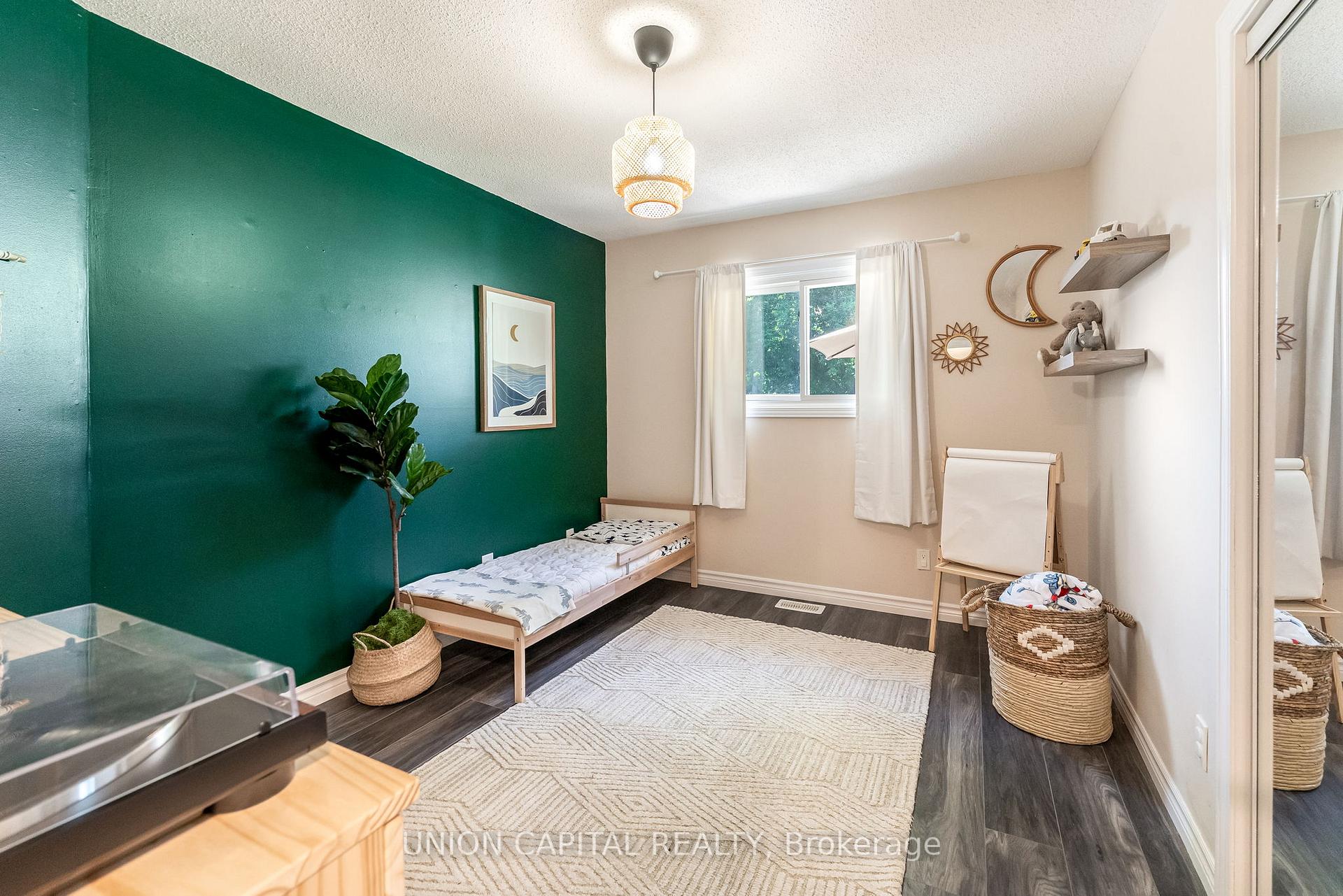 Photo 17 of 350 Hollywood Drive, Georgina, Keswick South — HOMEH