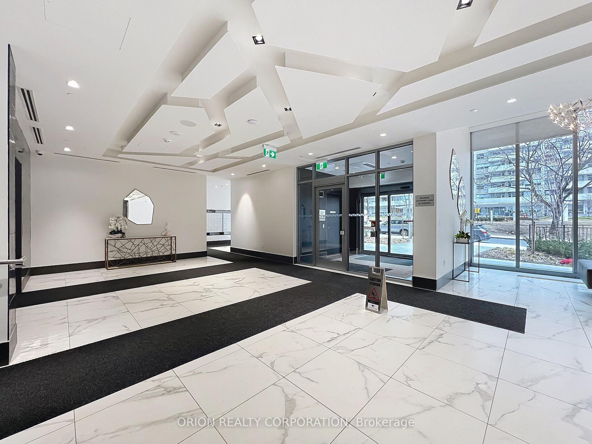 Photo 3 of Unit 1618, 50 Dunfield Avenue, Toronto, Mount Pleasant East — HOMEH