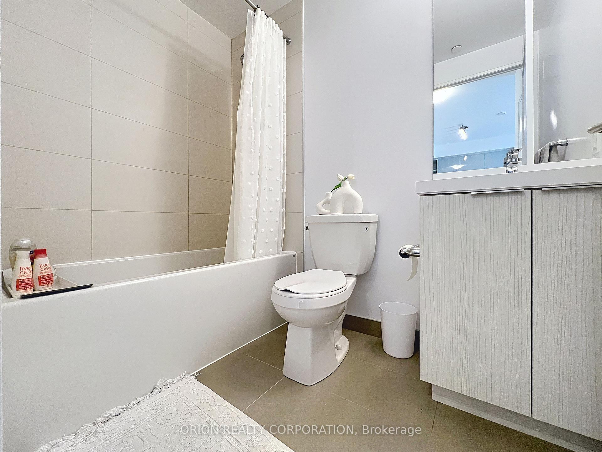 Photo 20 of Unit 1618, 50 Dunfield Avenue, Toronto, Mount Pleasant East — HOMEH