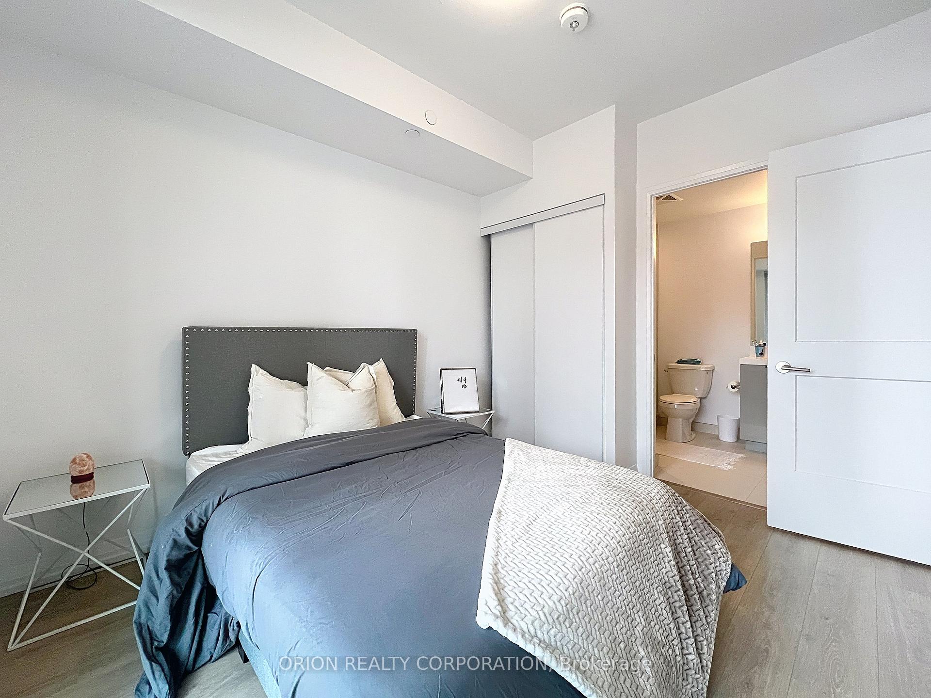 Photo 13 of Unit 1618, 50 Dunfield Avenue, Toronto, Mount Pleasant East — HOMEH