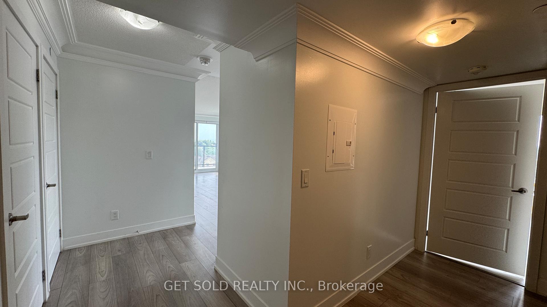 Photo 4 of Unit 707, 1255 Bayly Street, Pickering, Bay Ridges — HOMEH